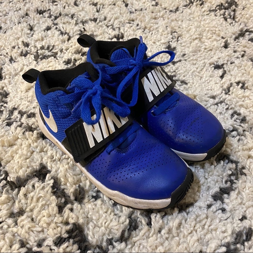 Boys Nike Basketball Shoes size 1